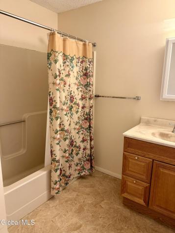 10 Pheasant Walk Queensbury NY 12804