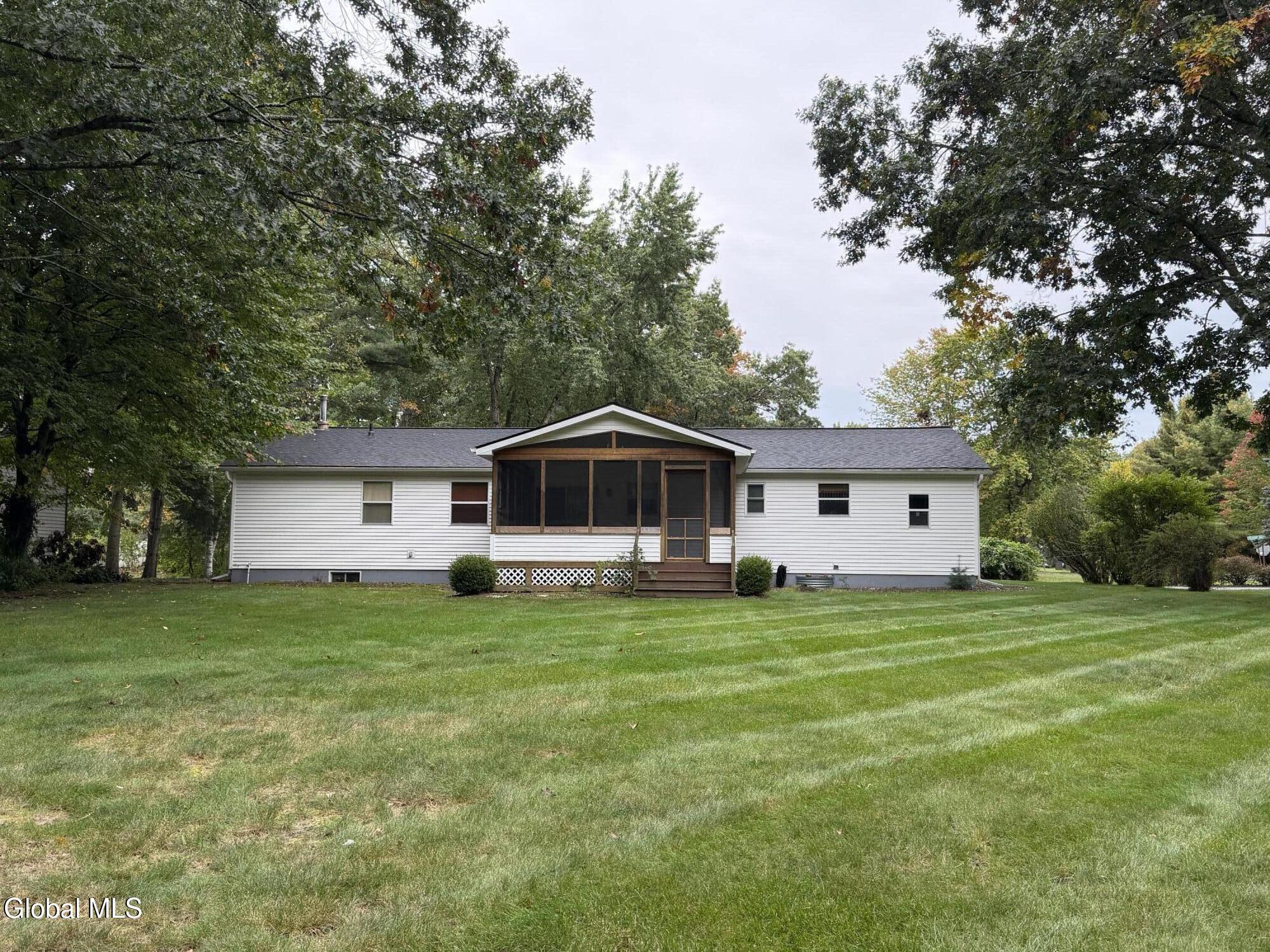 10 Pheasant Walk Queensbury NY 12804