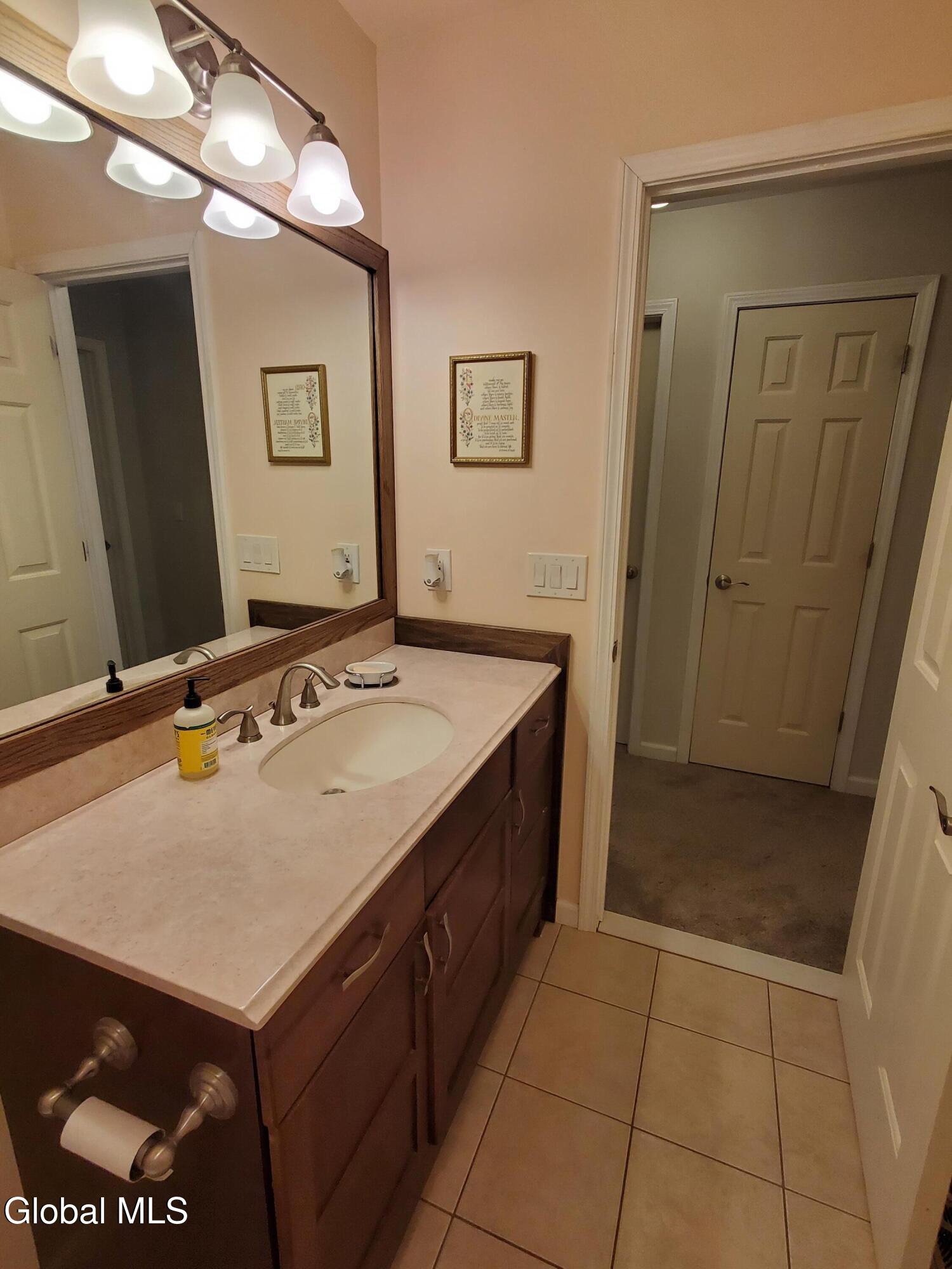 26 Gates Avenue N. Gansevoort NY 12831