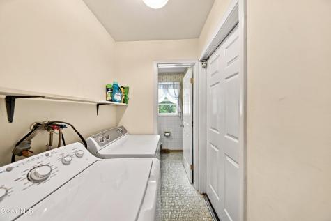 4 Laurel Drive Loudonville NY 12211