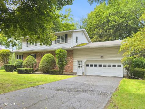 4 Laurel Drive Loudonville NY 12211