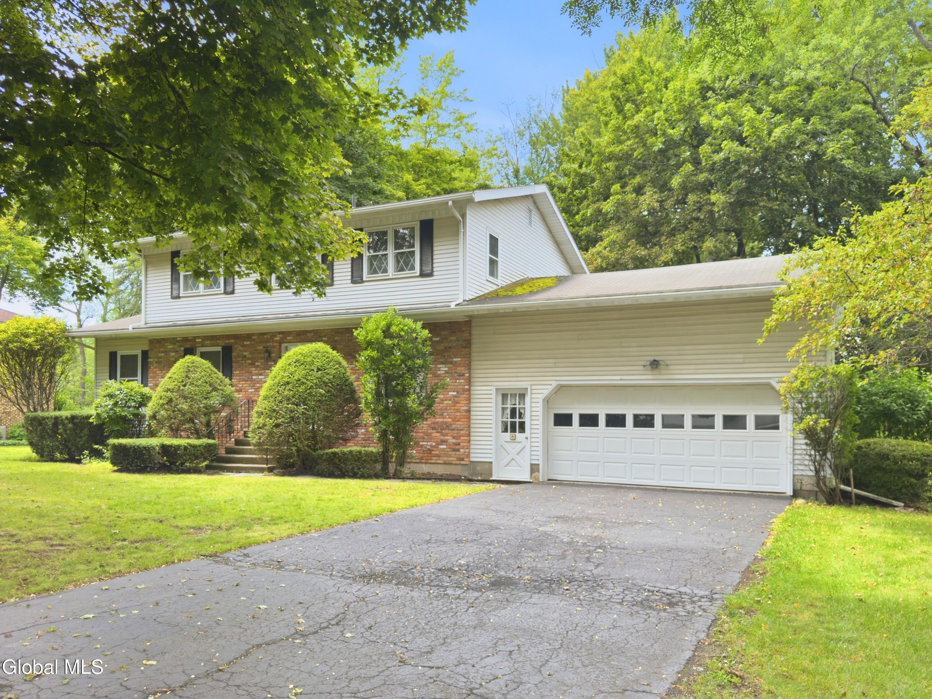 4 Laurel Drive Loudonville NY 12211