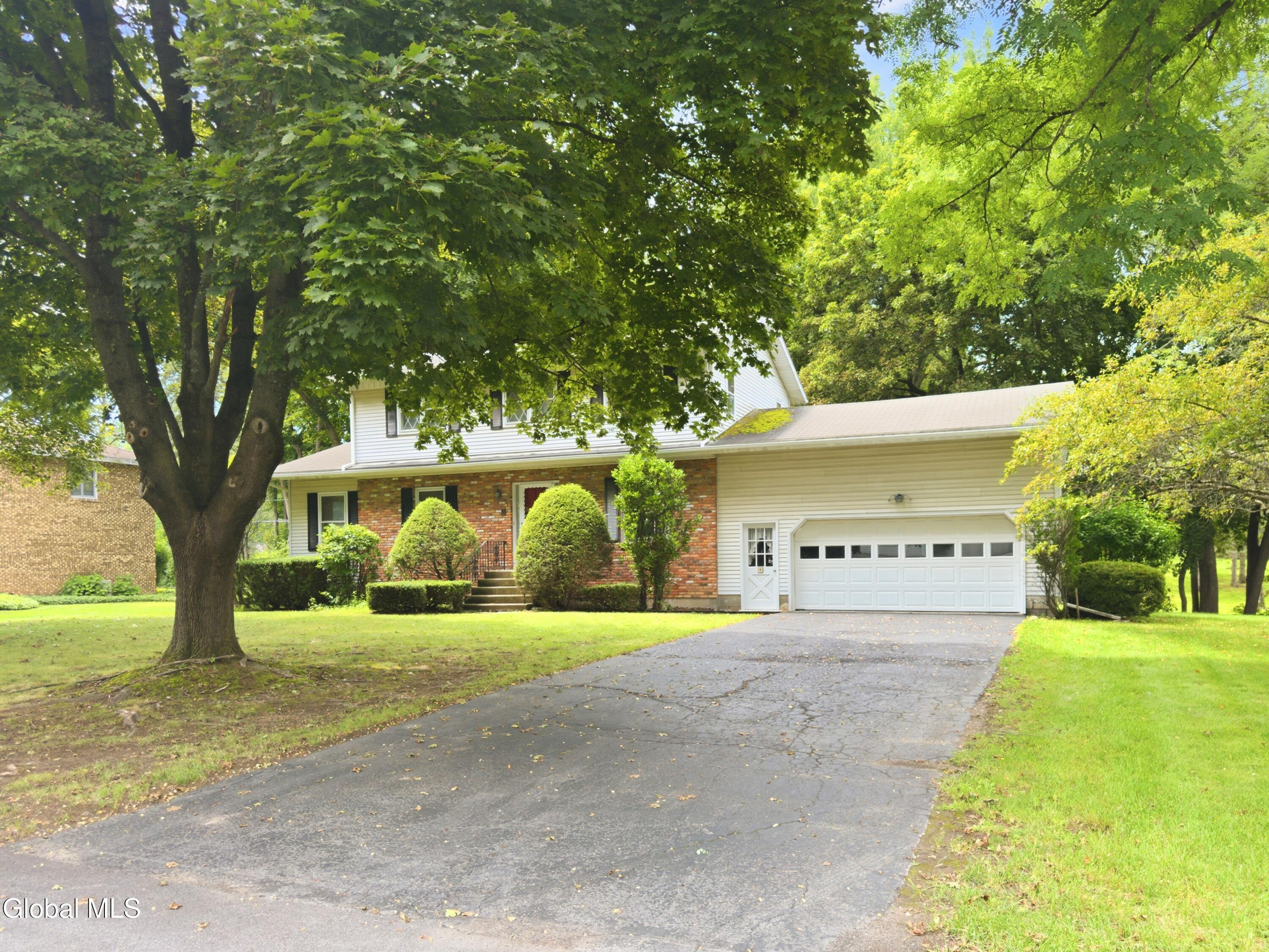 4 Laurel Drive Loudonville NY 12211