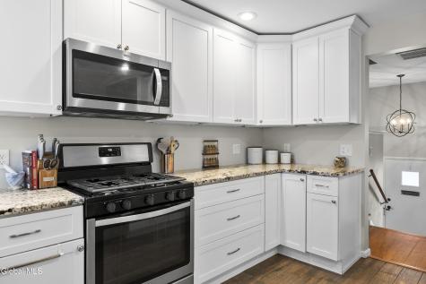 27 Davis Avenue Albany NY 12203