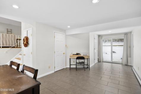 27 Davis Avenue Albany NY 12203
