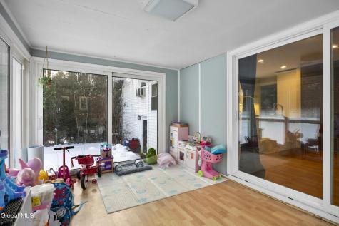 27 Davis Avenue Albany NY 12203
