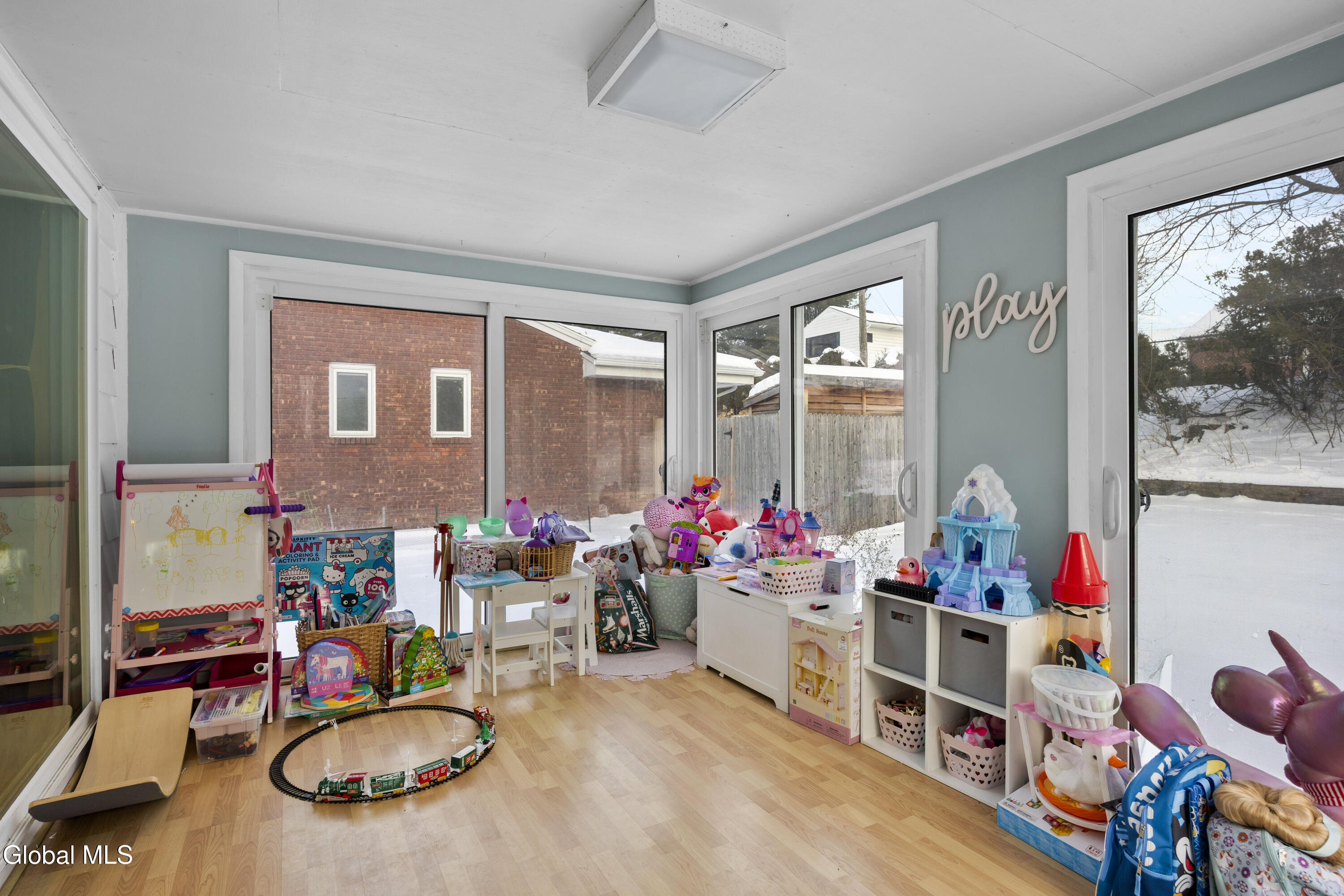 27 Davis Avenue Albany NY 12203