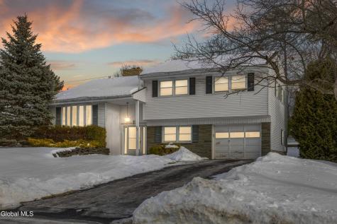 27 Davis Avenue Albany NY 12203
