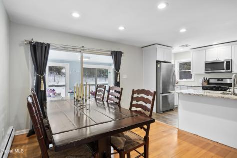 27 Davis Avenue Albany NY 12203