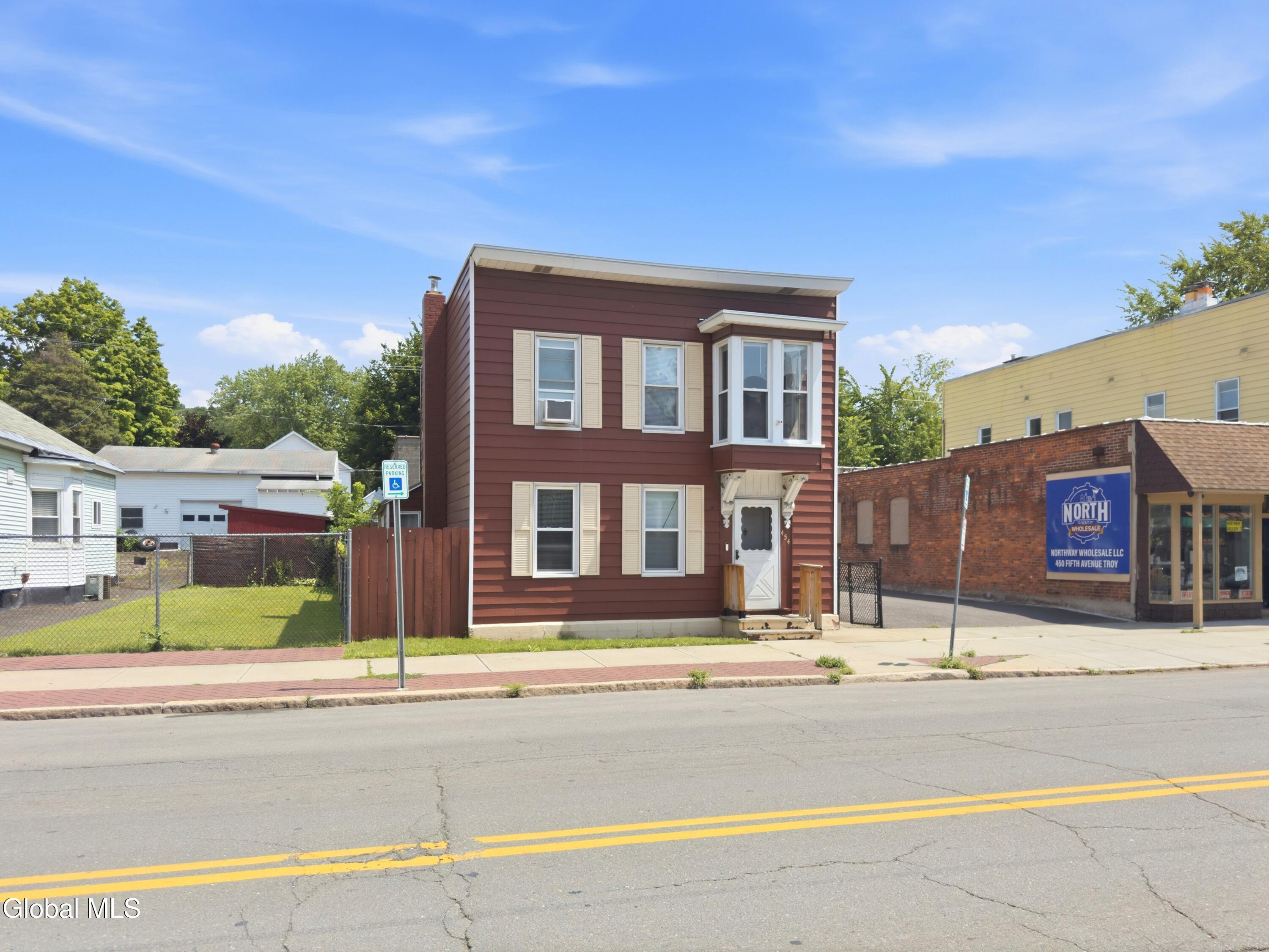 454 5th Avenue Troy NY 12182