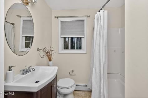 6483 Vosburgh Road Altamont NY 12009