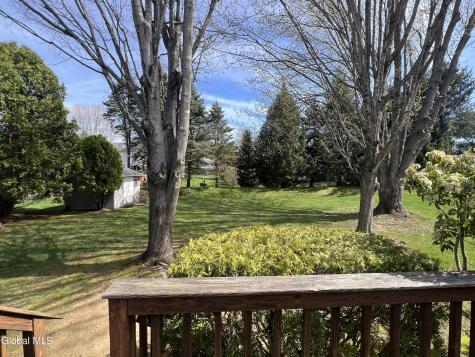 4111 Stonefield Way Schenectady NY 12306