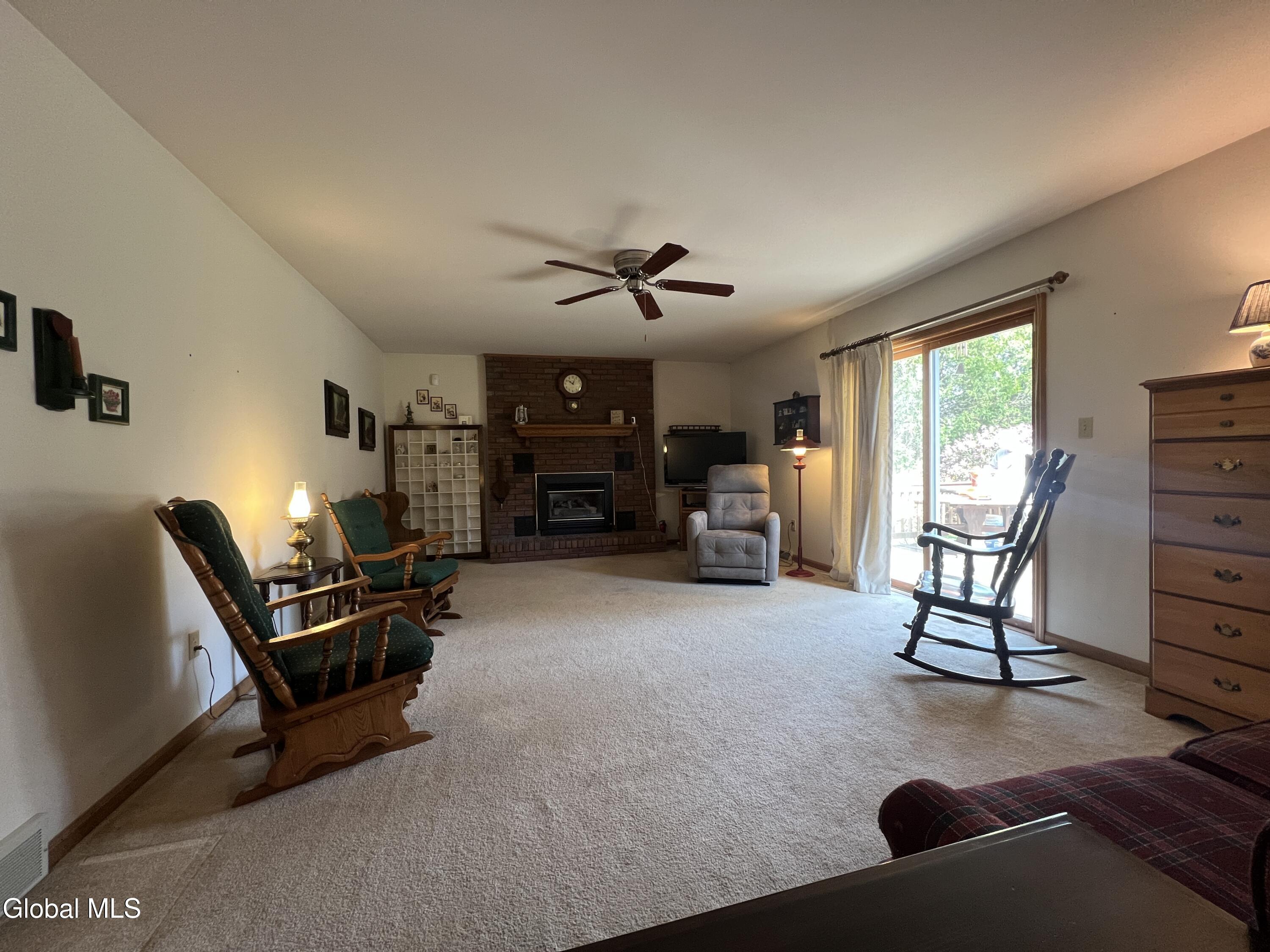 4111 Stonefield Way Schenectady NY 12306