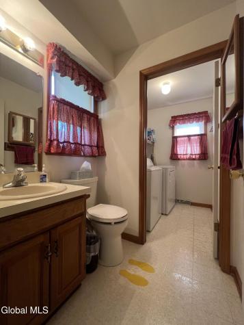 4111 Stonefield Way Schenectady NY 12306
