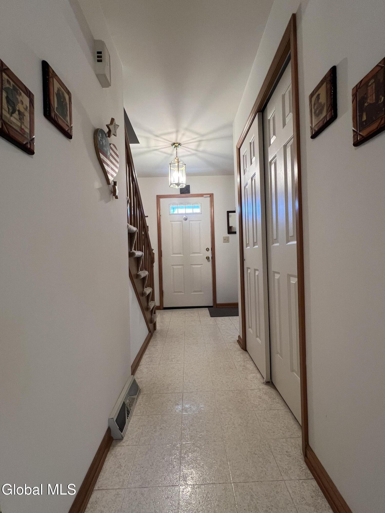 4111 Stonefield Way Schenectady NY 12306