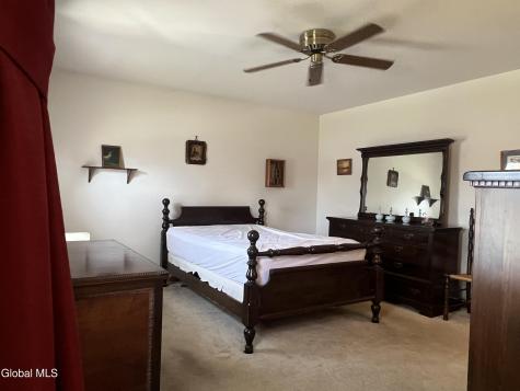 4111 Stonefield Way Schenectady NY 12306