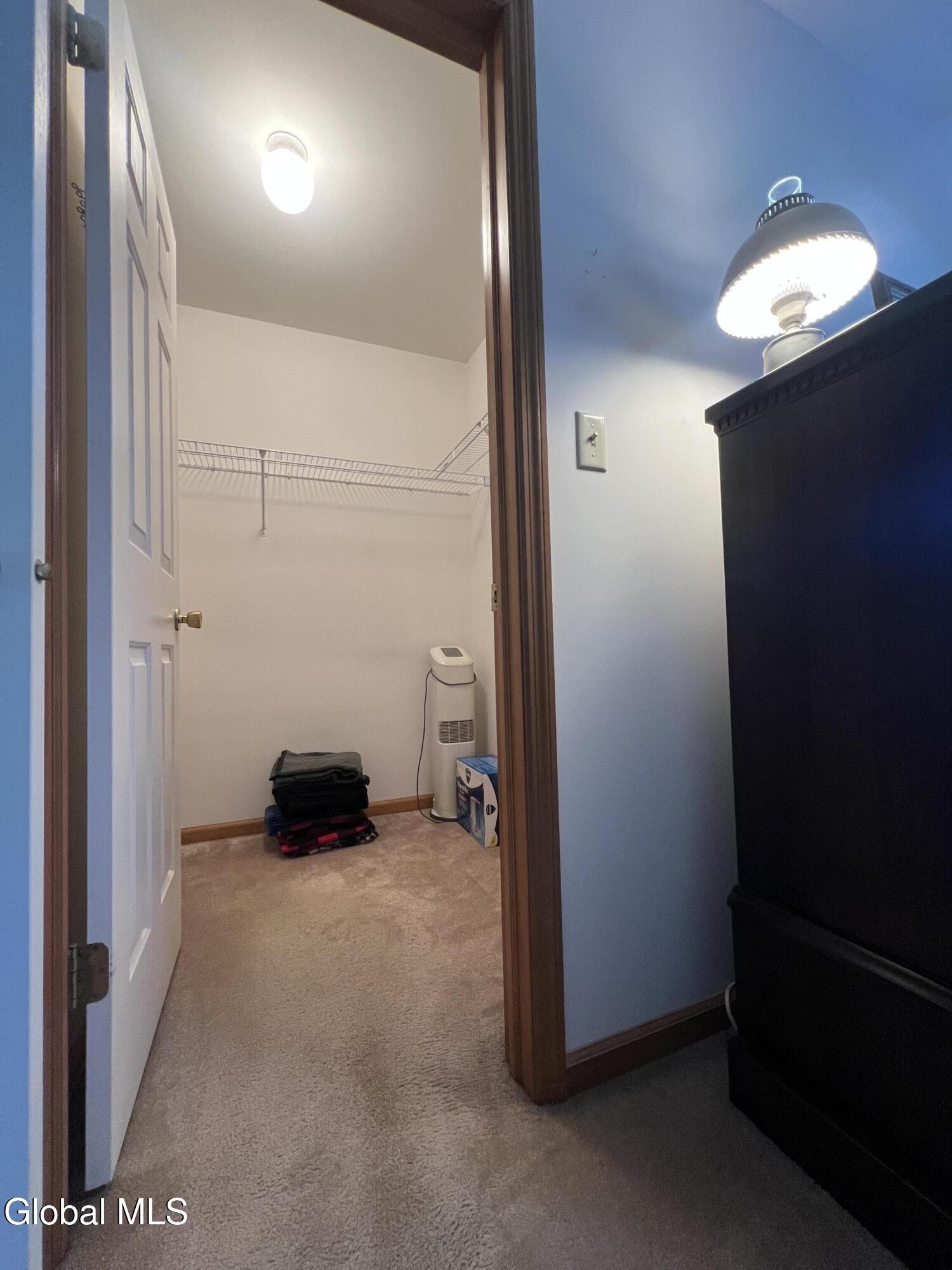 4111 Stonefield Way Schenectady NY 12306