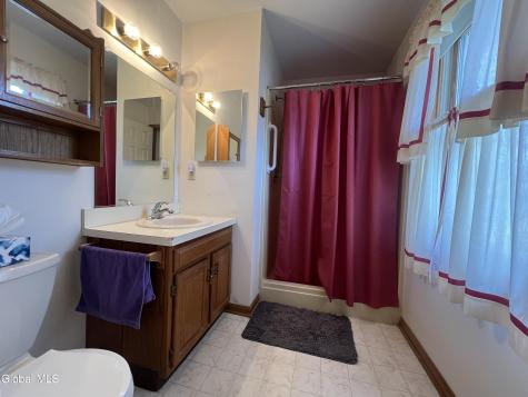 4111 Stonefield Way Schenectady NY 12306