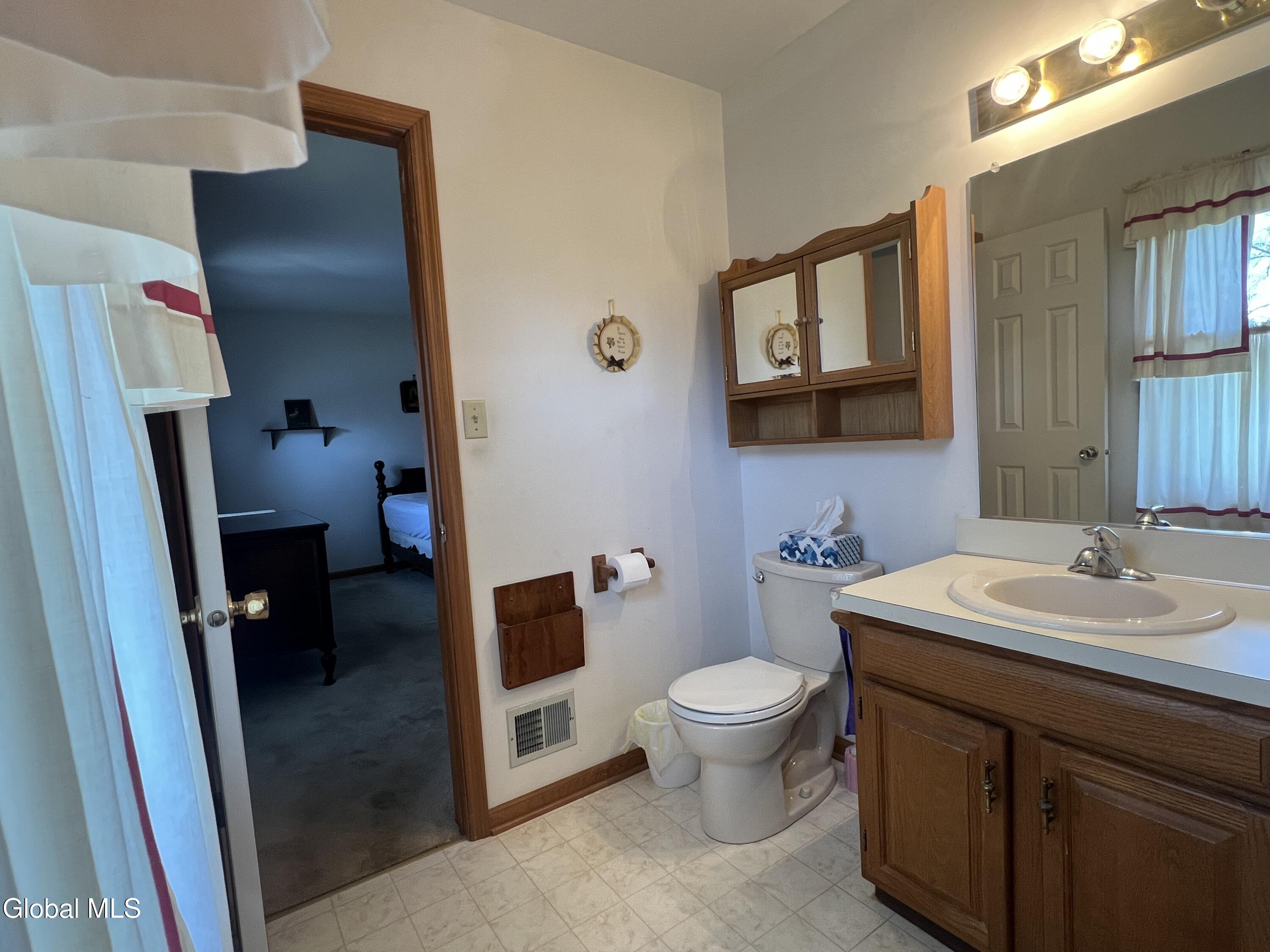 4111 Stonefield Way Schenectady NY 12306