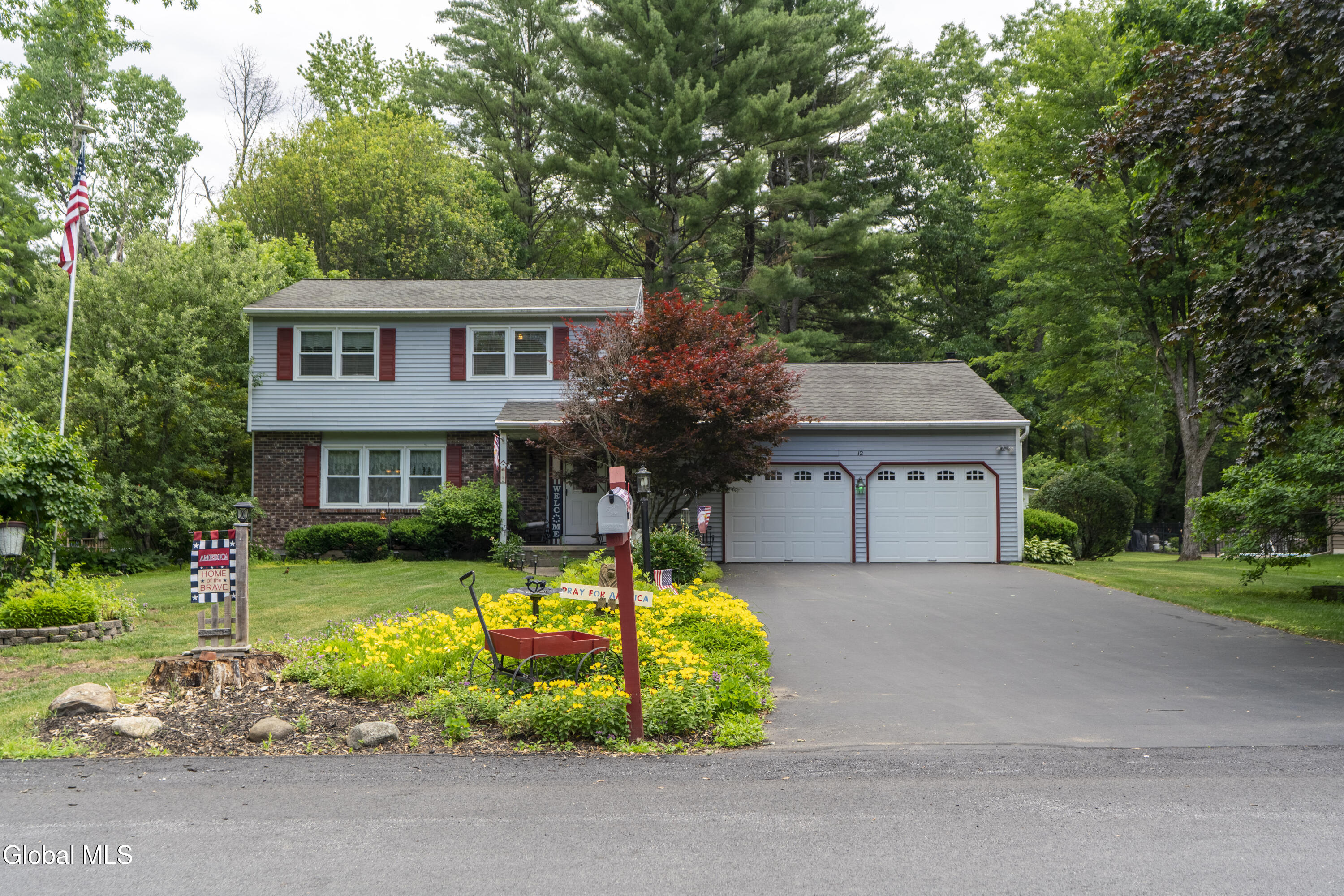 12 Rip Van Lane Ballston Spa NY 12020