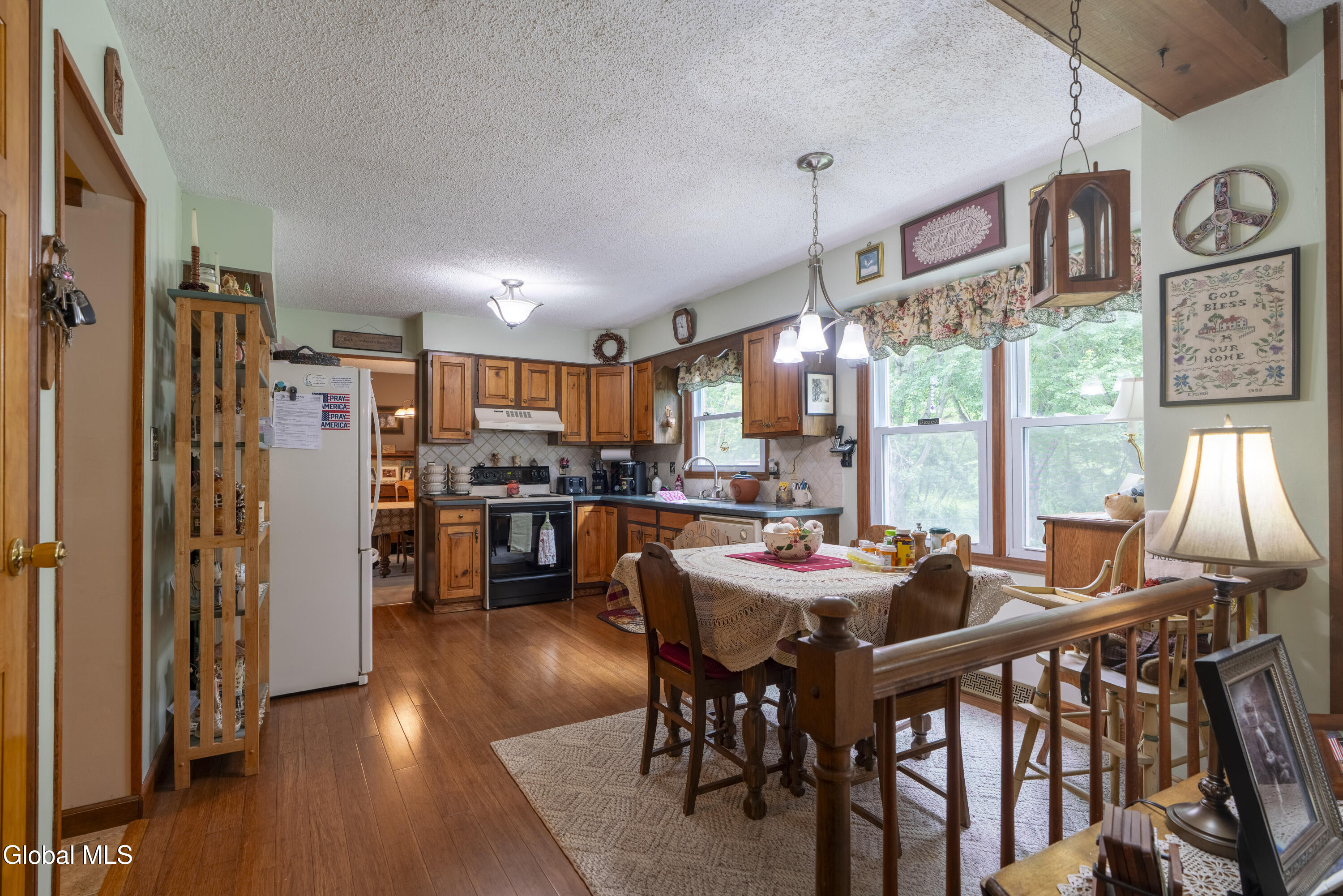 12 Rip Van Lane Ballston Spa NY 12020