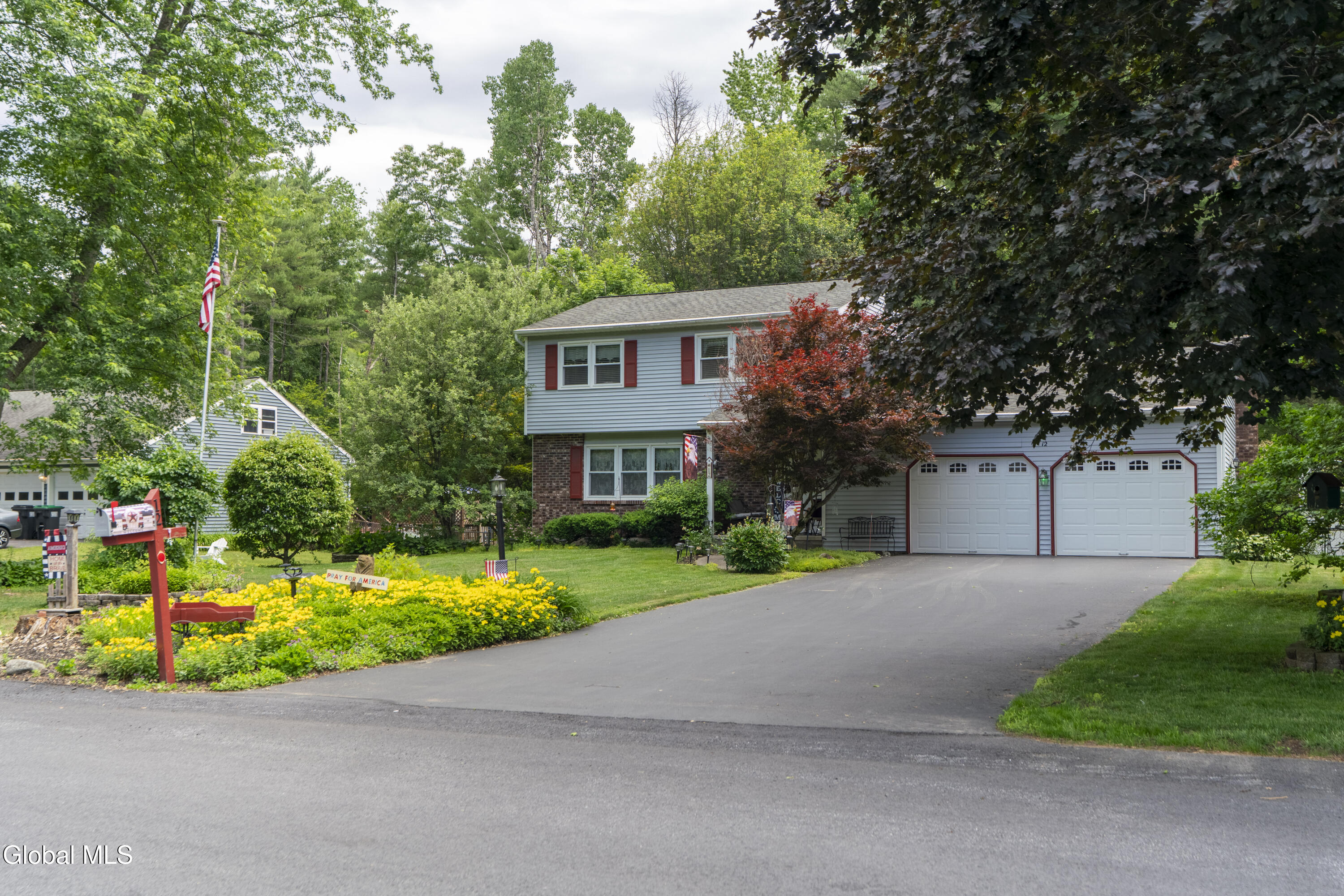 12 Rip Van Lane Ballston Spa NY 12020