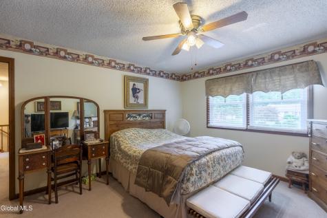 12 Rip Van Lane Ballston Spa NY 12020