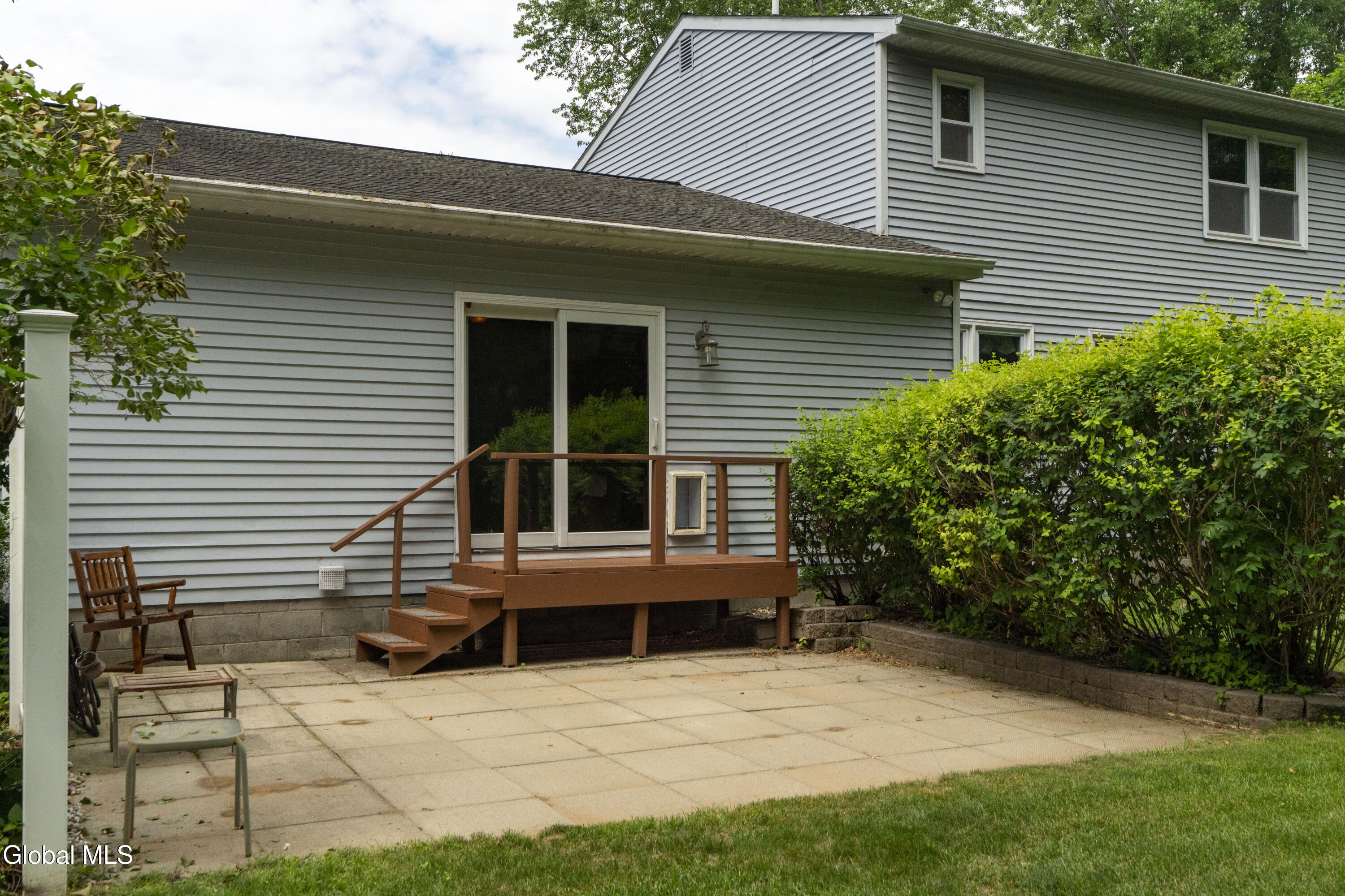 12 Rip Van Lane Ballston Spa NY 12020