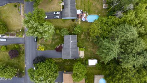 12 Rip Van Lane Ballston Spa NY 12020