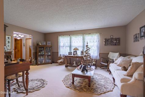 12 Rip Van Lane Ballston Spa NY 12020