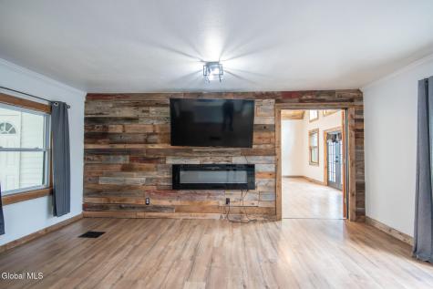 10 E Branch Drive Queensbury NY 12804