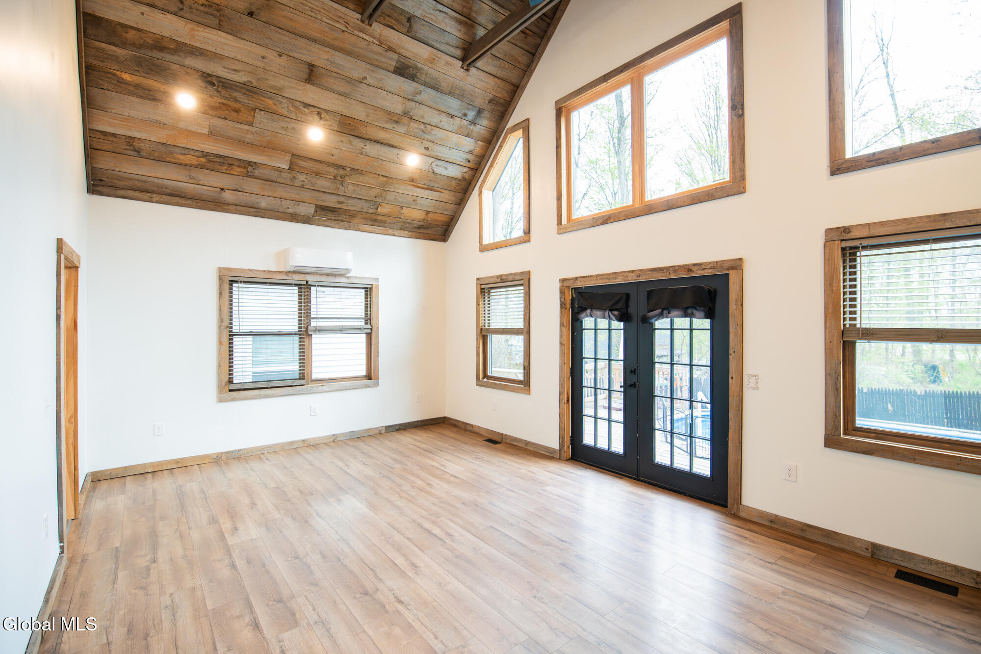 10 E Branch Drive Queensbury NY 12804