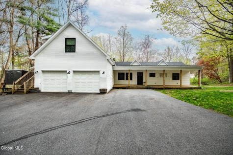 10 E Branch Drive Queensbury NY 12804