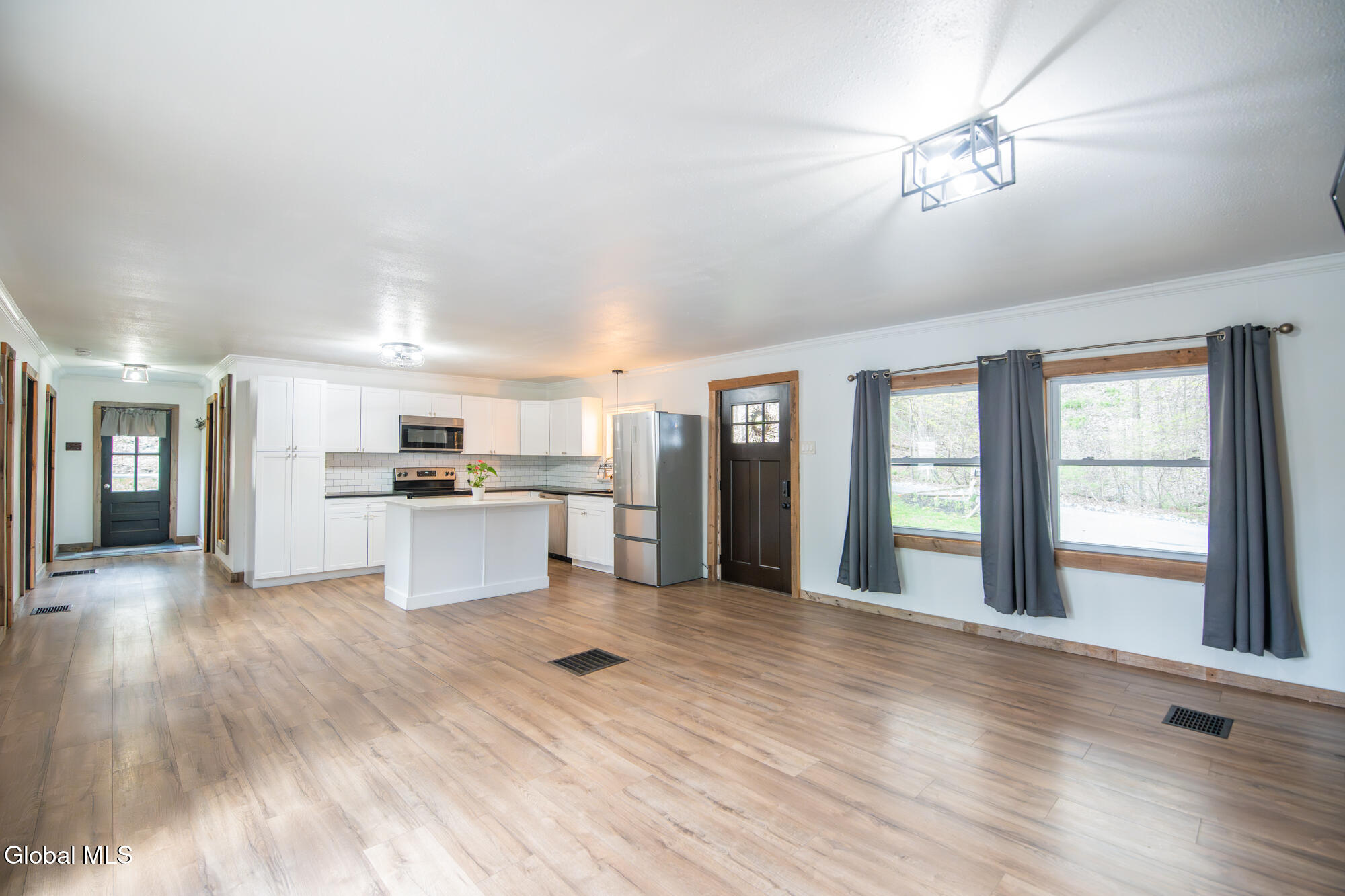 10 E Branch Drive Queensbury NY 12804