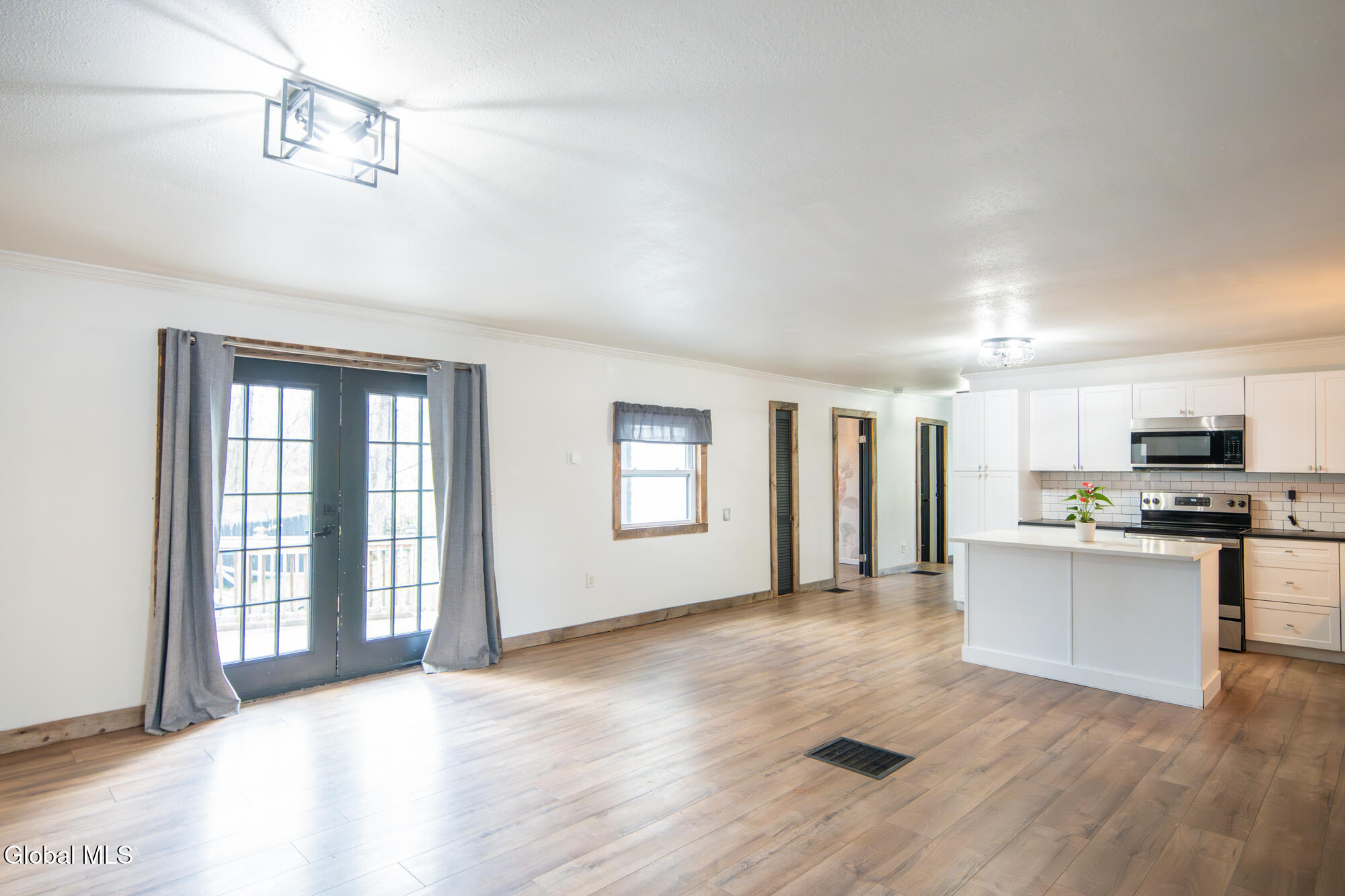 10 E Branch Drive Queensbury NY 12804