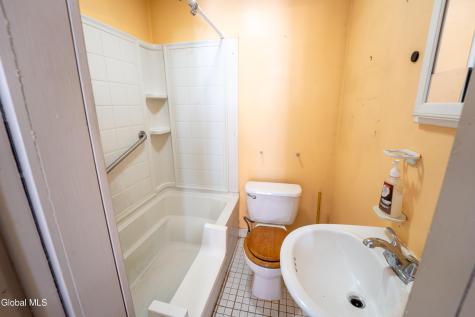 2 Laura Street Amsterdam NY 12010