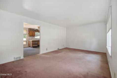 1915 Nicky Drive Schenectady NY 12306