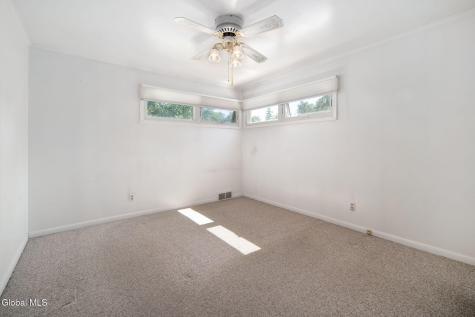 1915 Nicky Drive Schenectady NY 12306