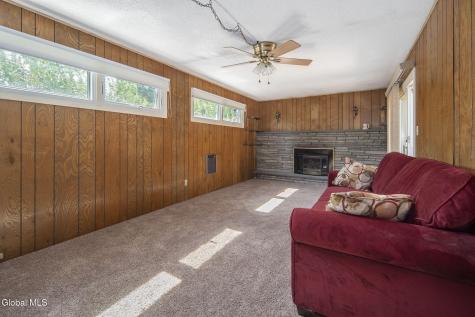 1915 Nicky Drive Schenectady NY 12306