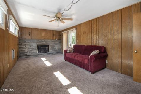 1915 Nicky Drive Schenectady NY 12306