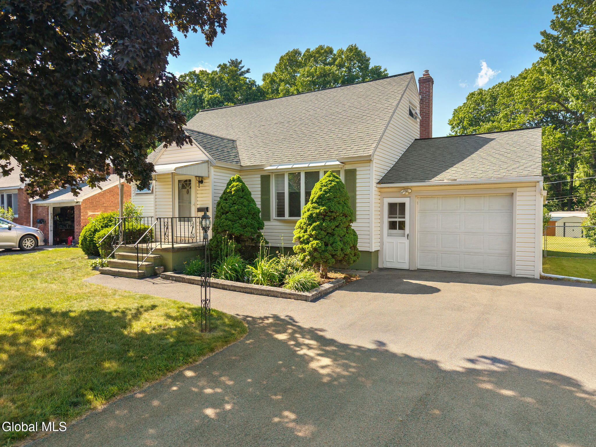 1915 Nicky Drive Schenectady NY 12306