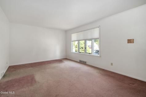 1915 Nicky Drive Schenectady NY 12306