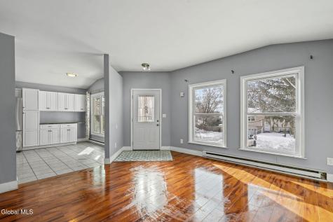 4 Silverberry Place Albany NY 12211