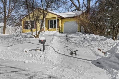 4 Silverberry Place Albany NY 12211