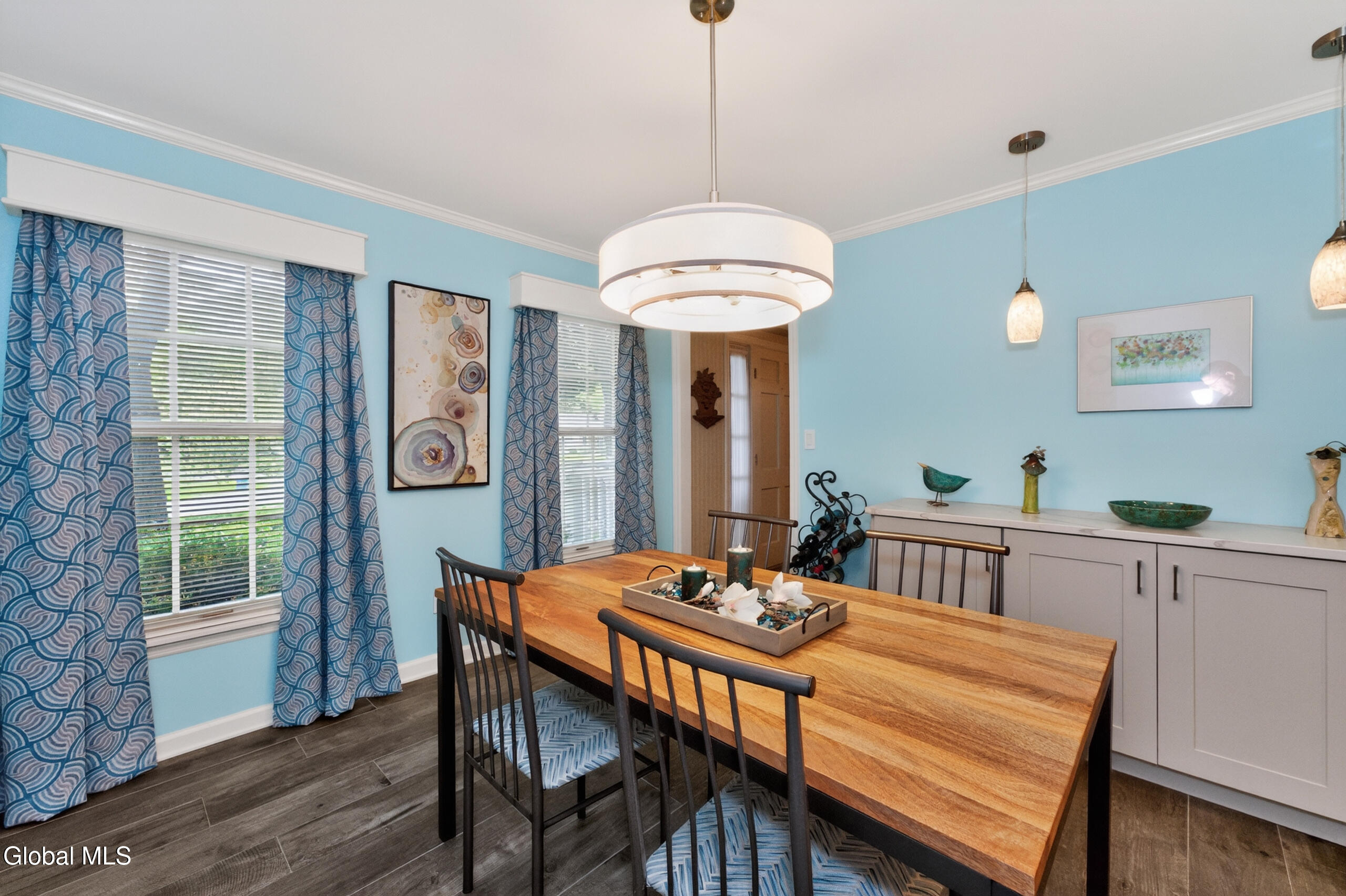 36 Carriage Road Delmar NY 12054