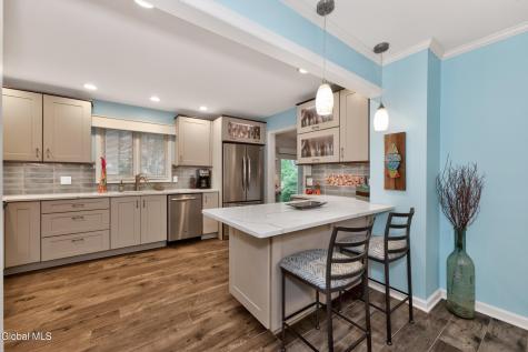 36 Carriage Road Delmar NY 12054