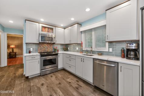 36 Carriage Road Delmar NY 12054