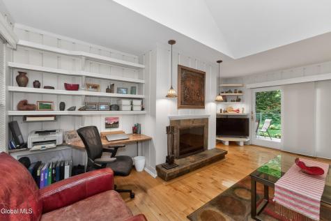 36 Carriage Road Delmar NY 12054