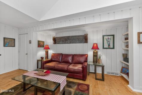 36 Carriage Road Delmar NY 12054