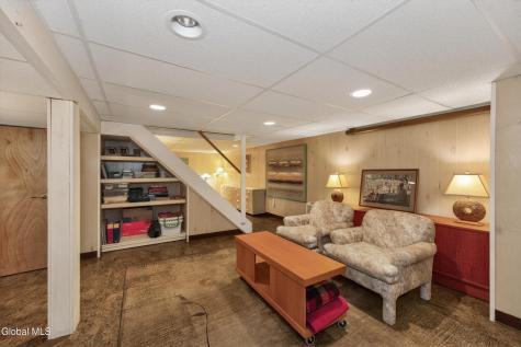 36 Carriage Road Delmar NY 12054